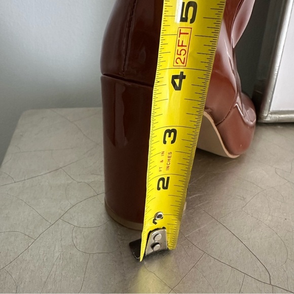 NEW WITHOUT TAGS Steve Madden Nevit Faux Patent Leather Boots Cognac Size 7.5 - Picture 6 of 7